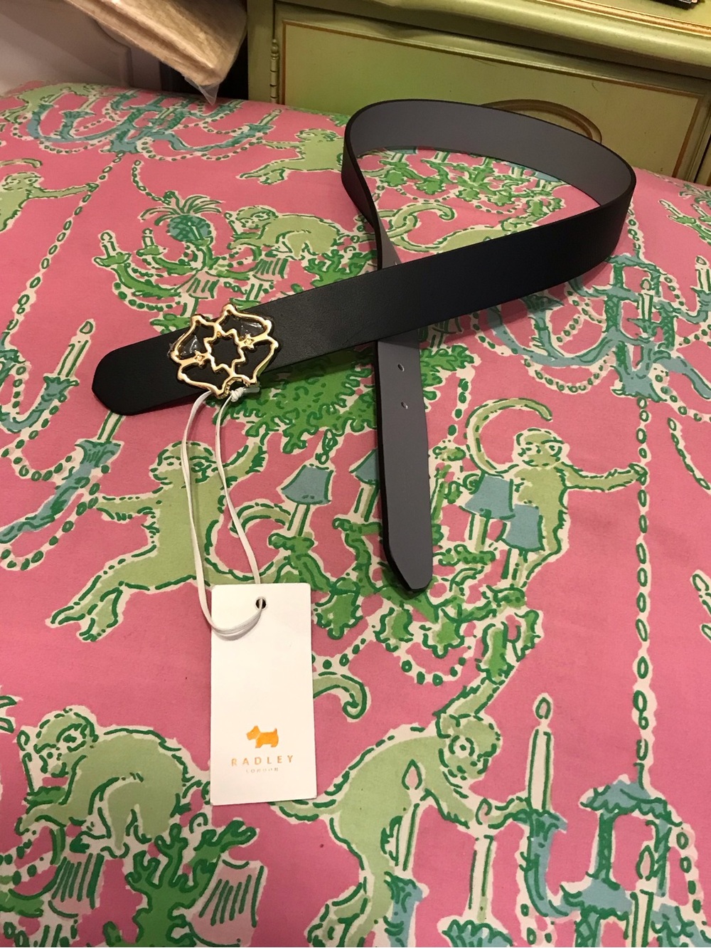 Radley London Heirloom Street reversible Belt in black and gray